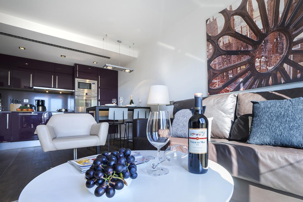 Friendly Rentals Palau Barcelona Bagian luar foto