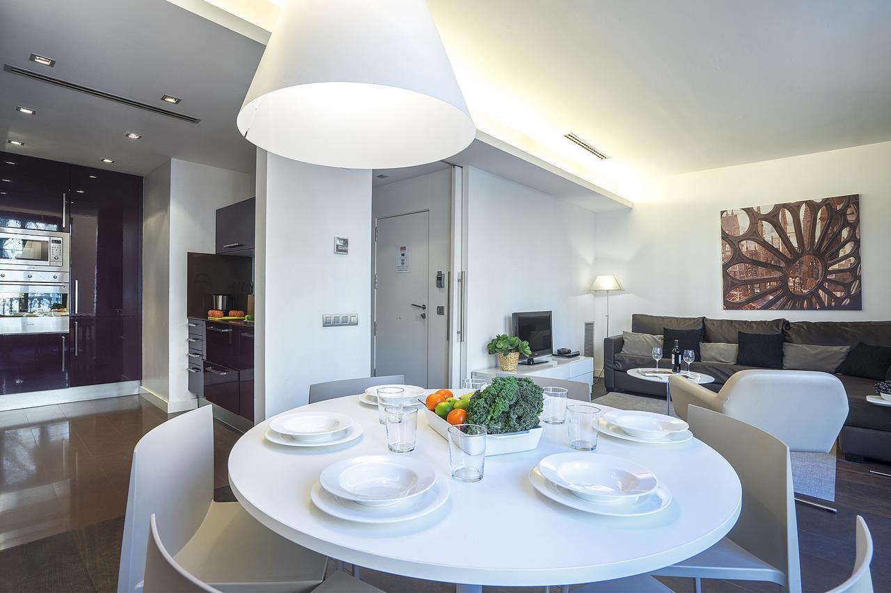 Friendly Rentals Palau Barcelona Bagian luar foto