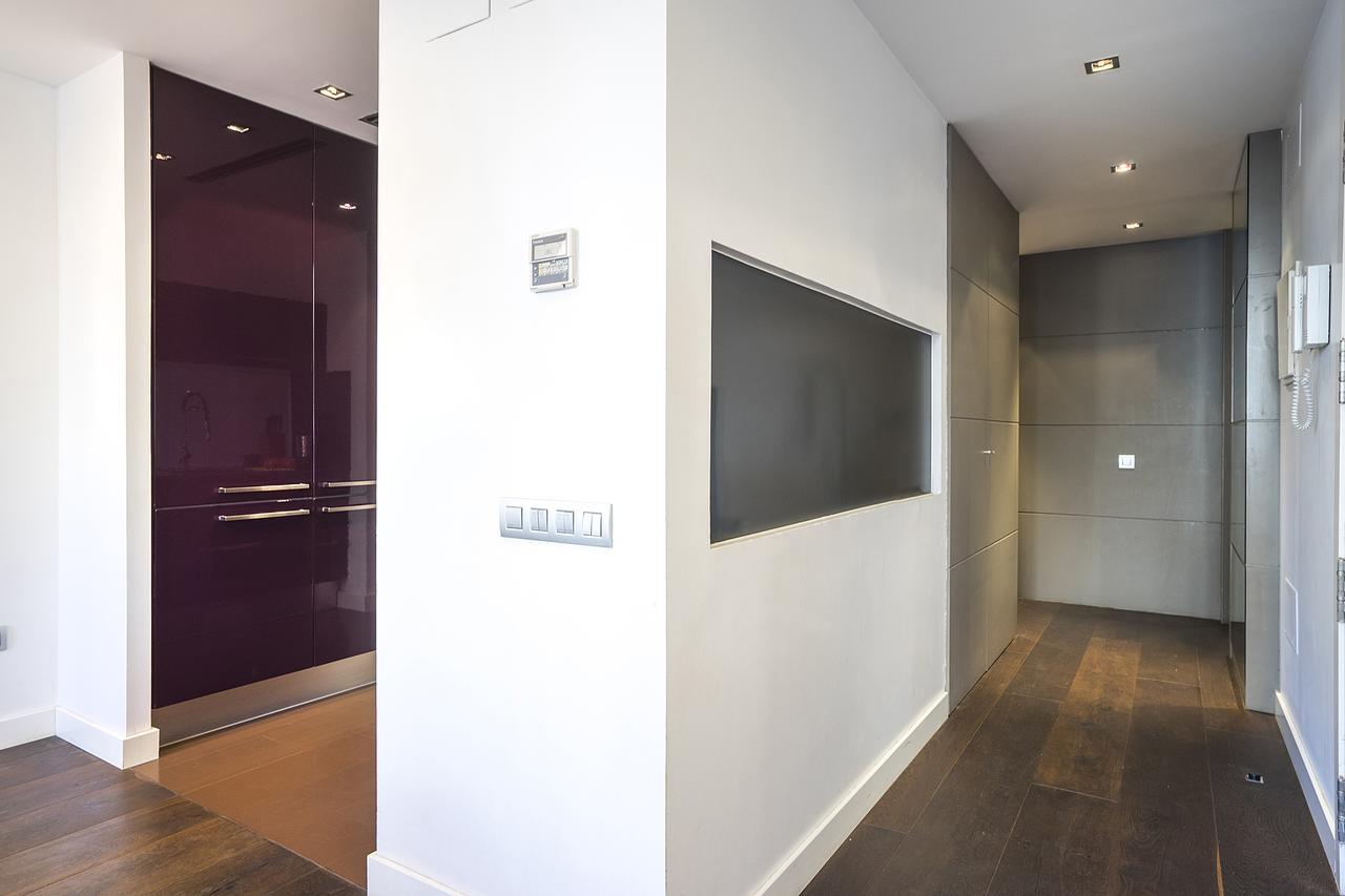 Friendly Rentals Palau Barcelona Bagian luar foto
