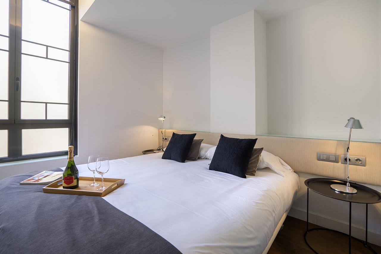 Friendly Rentals Palau Barcelona Bagian luar foto
