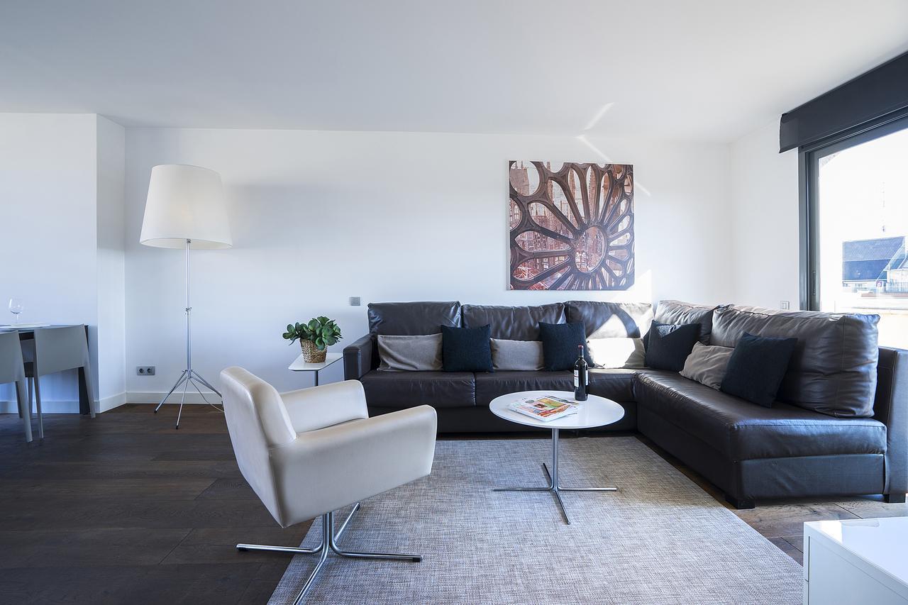 Friendly Rentals Palau Barcelona Bagian luar foto