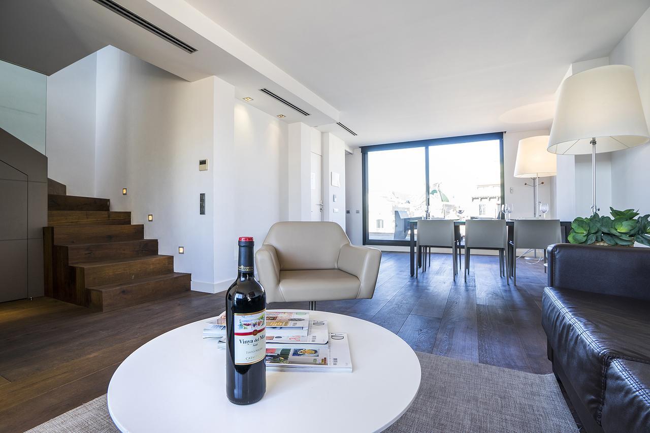 Friendly Rentals Palau Barcelona Bagian luar foto