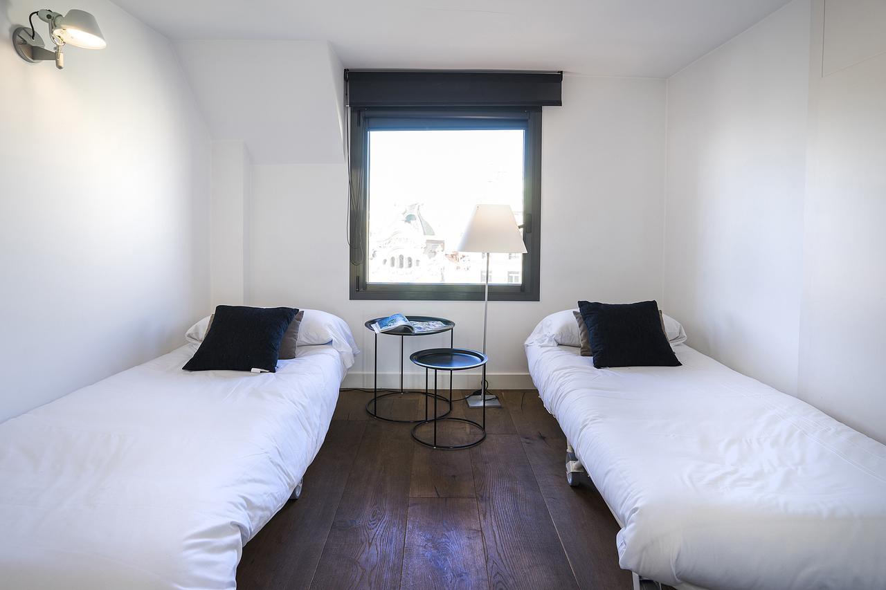 Friendly Rentals Palau Barcelona Bagian luar foto